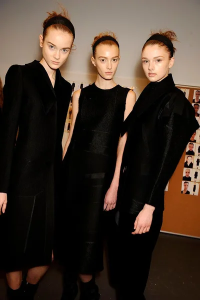 Look 12